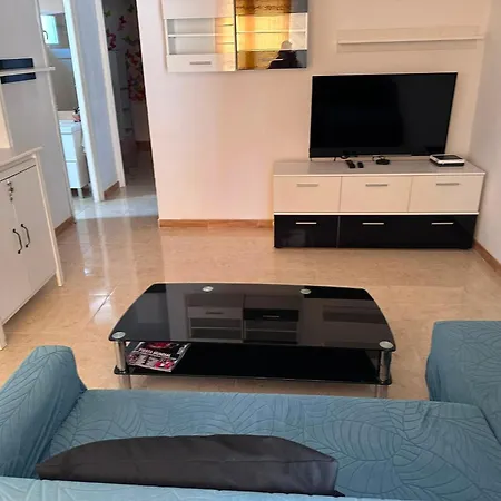 Calan Bosch بيت للعطل